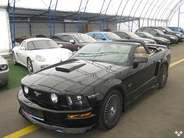 Ford Mustang GT.jpg